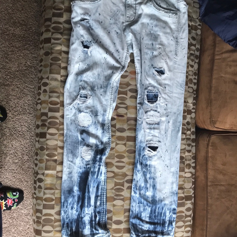 Ripped jeans